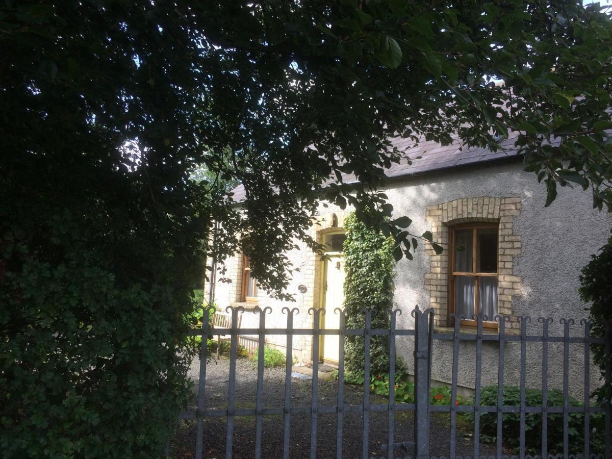 Country Garden House Holiday Homes Ballymoney Exteriör bild