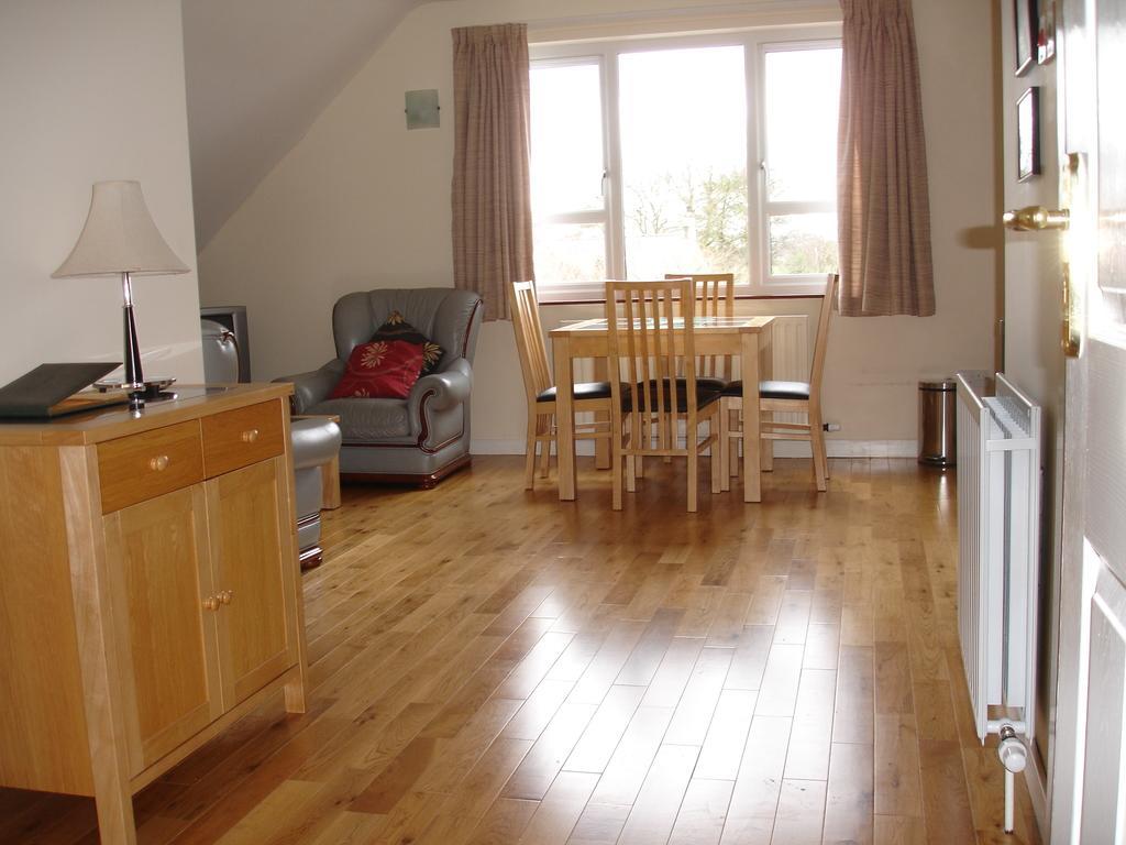 Country Garden House Holiday Homes Ballymoney Rum bild
